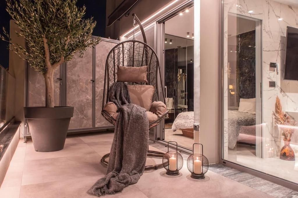 Luxury Acropolis View Apartment-Living Stone Black Pearl Ateny Zewnętrze zdjęcie